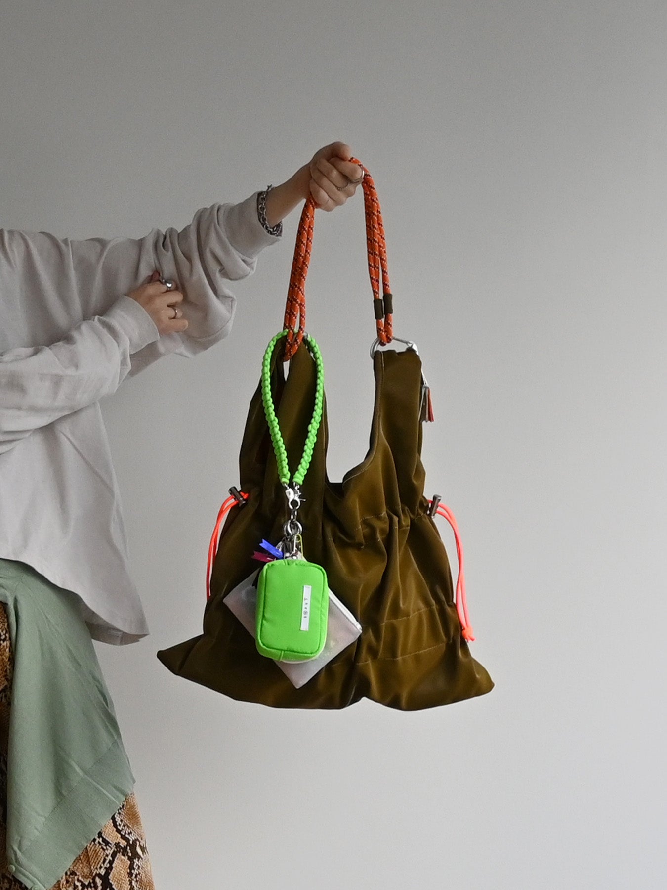 tiered code one shoulder(C26004)4color