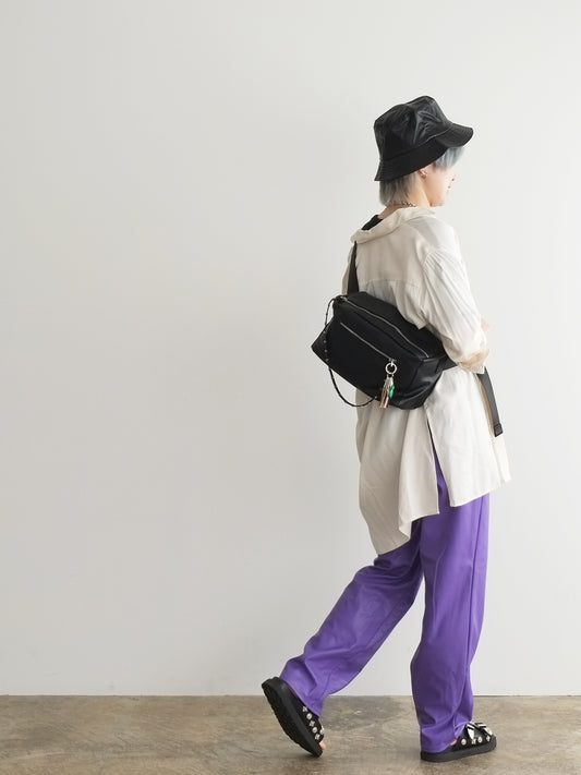 studs body bag (C24006)