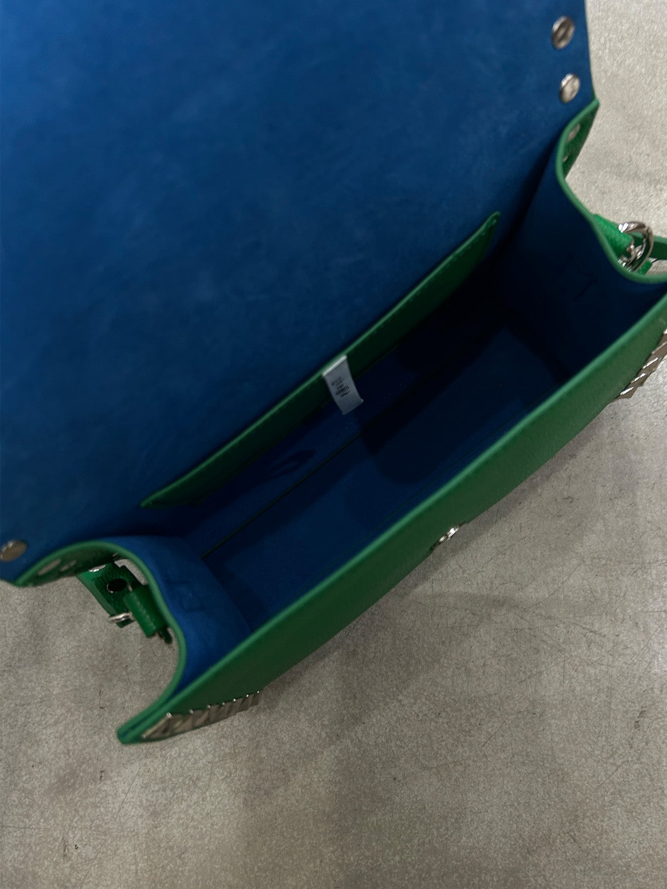 studs shoulder (C25012)