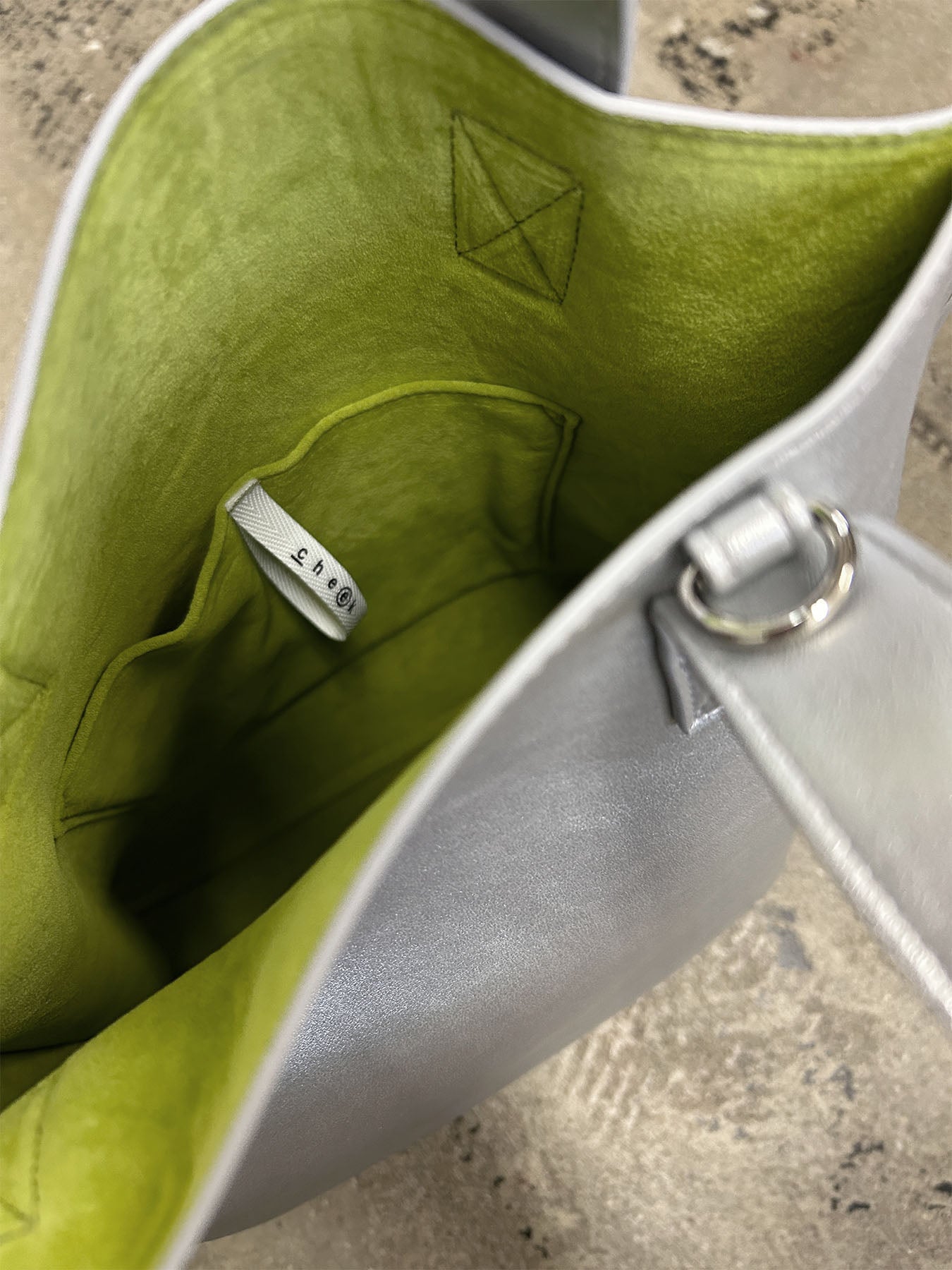 rivet 2way tote(C24004)