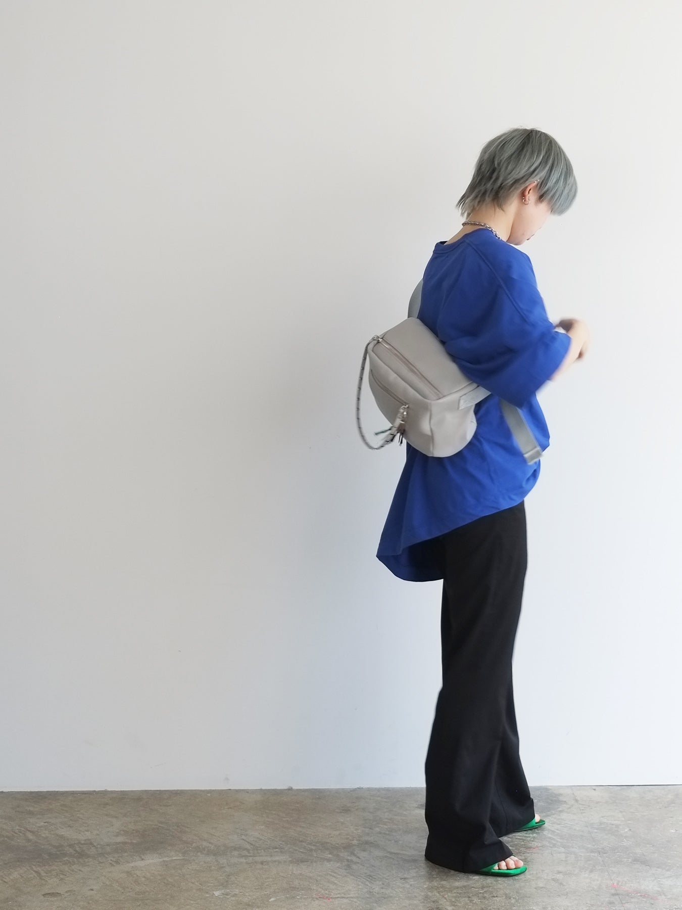 studs body bag（C24006）