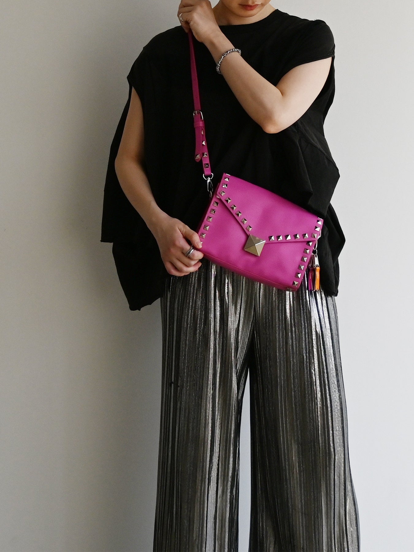 studs shoulder (C25012)