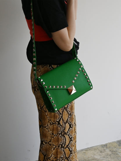 studs shoulder (C25012)