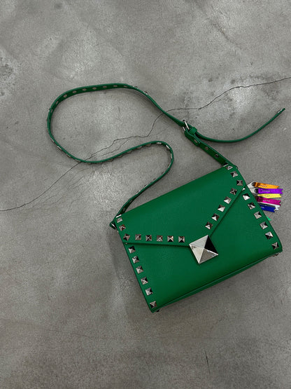 studs shoulder (C25012)