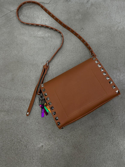 studs shoulder (C25012)