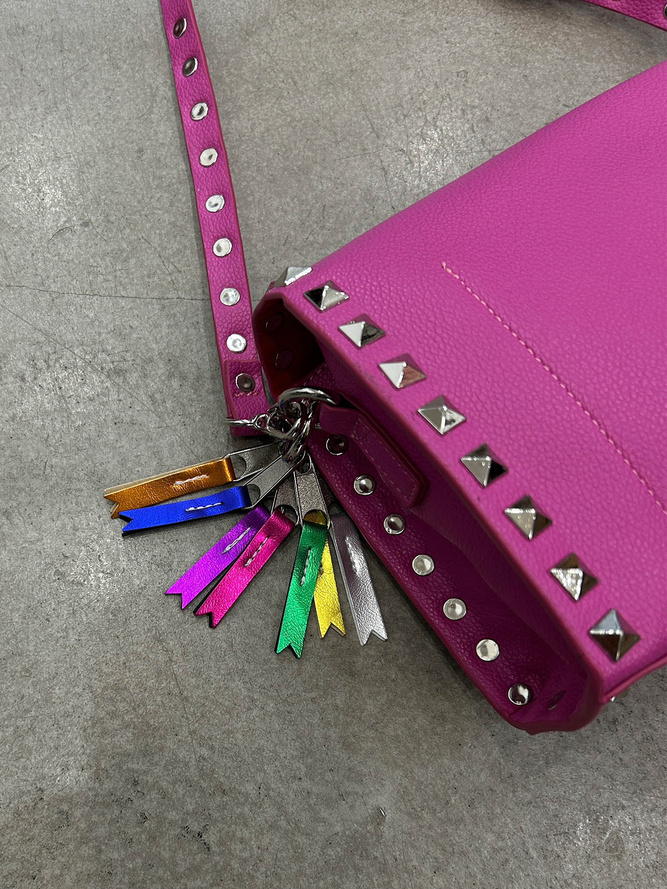 studs shoulder (C25012)