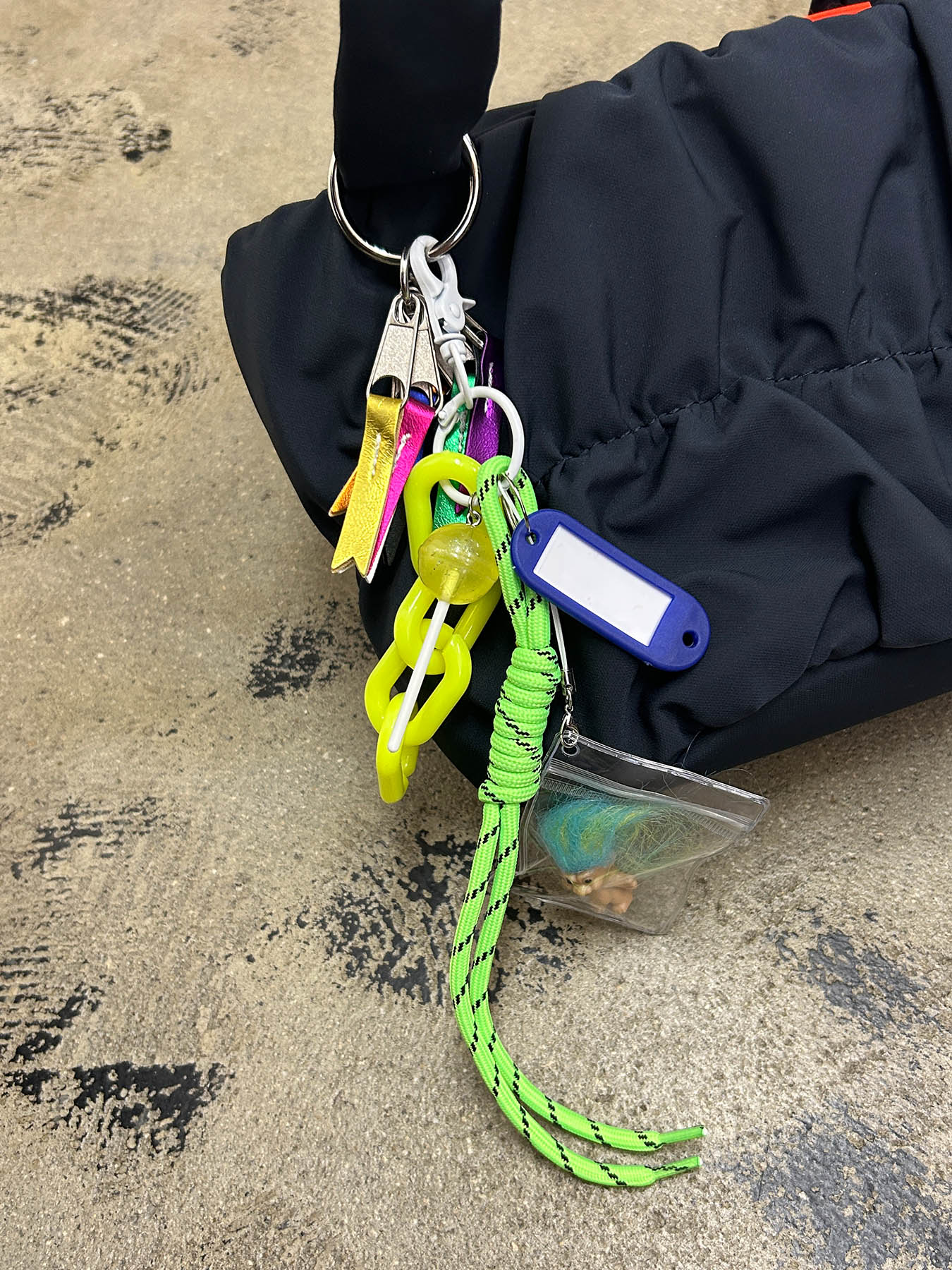 Make-up charm (C25014)