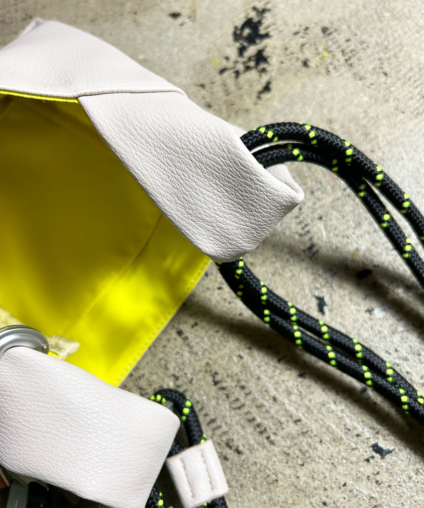 code 2way shoulder(C23004)