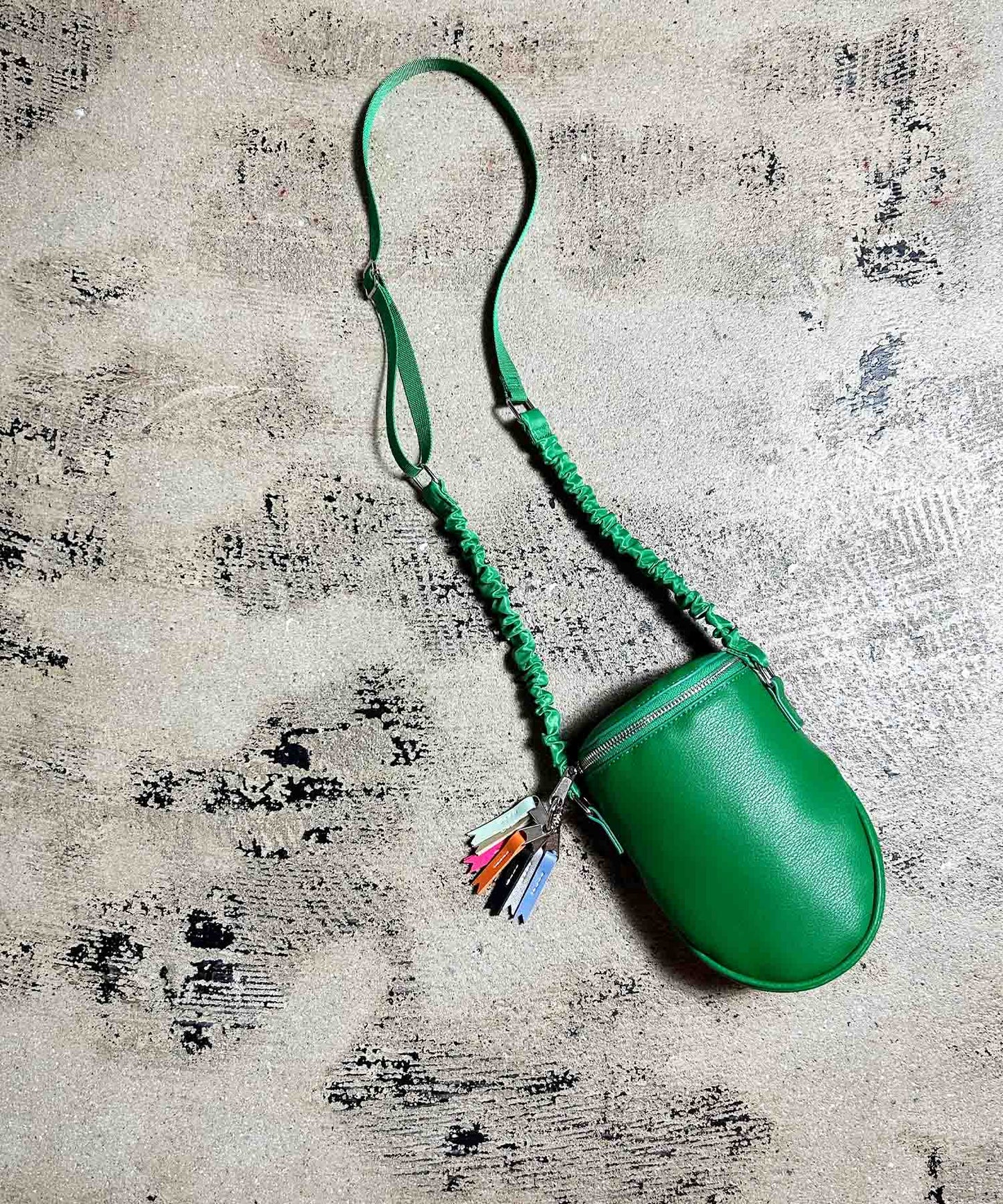 egg pouch shoulder(C23005)