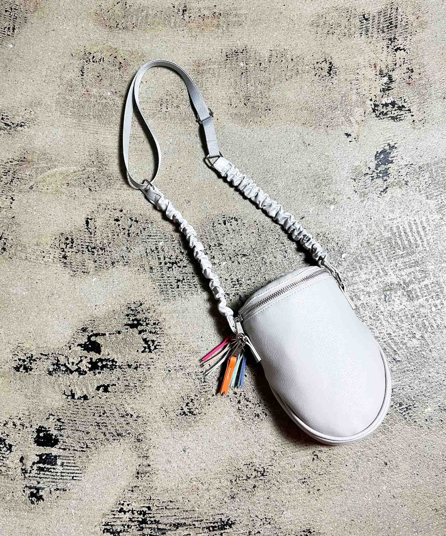 egg pouch shoulder(C23005)