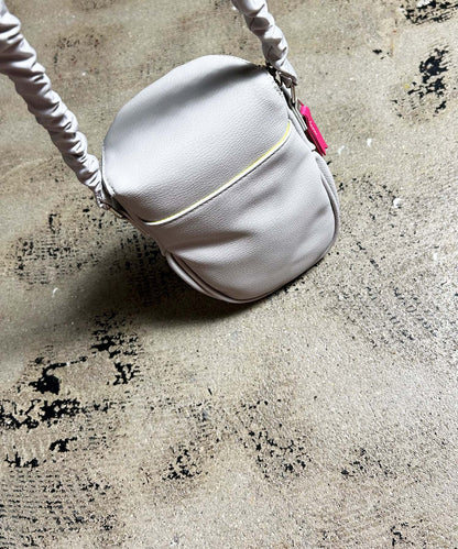 egg pouch shoulder(C23005)