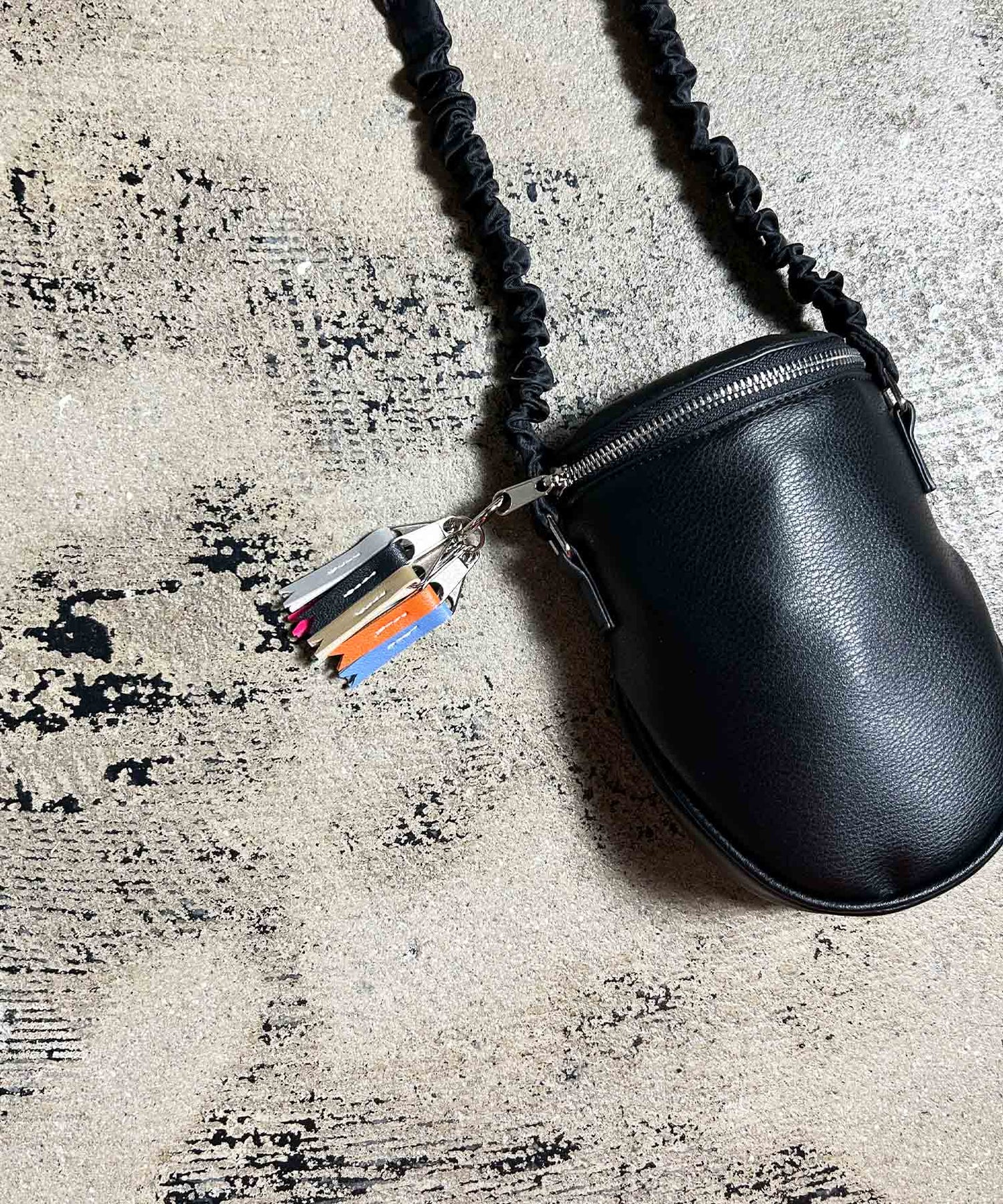 egg pouch shoulder(C23005)