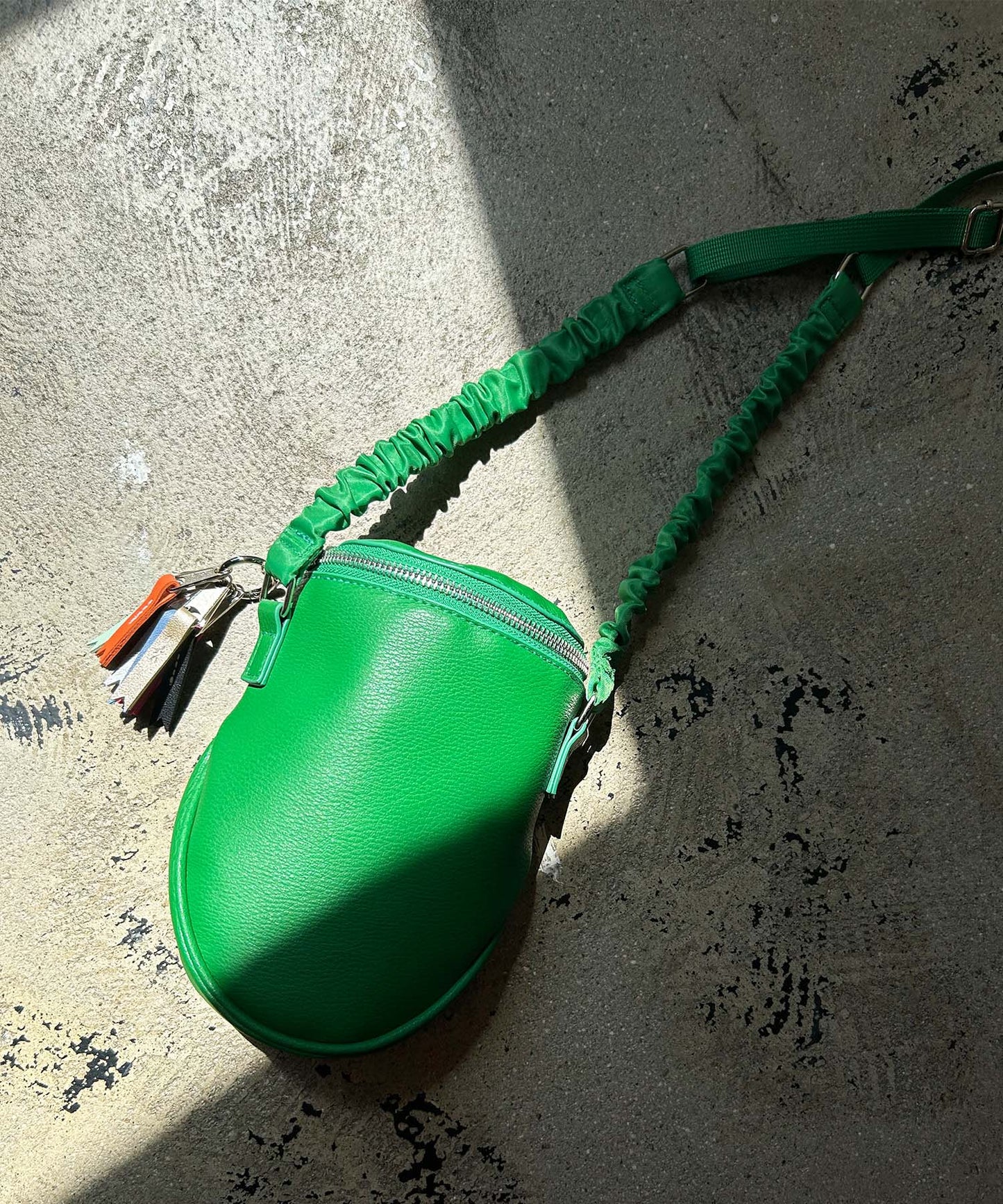 egg pouch shoulder(C23005)