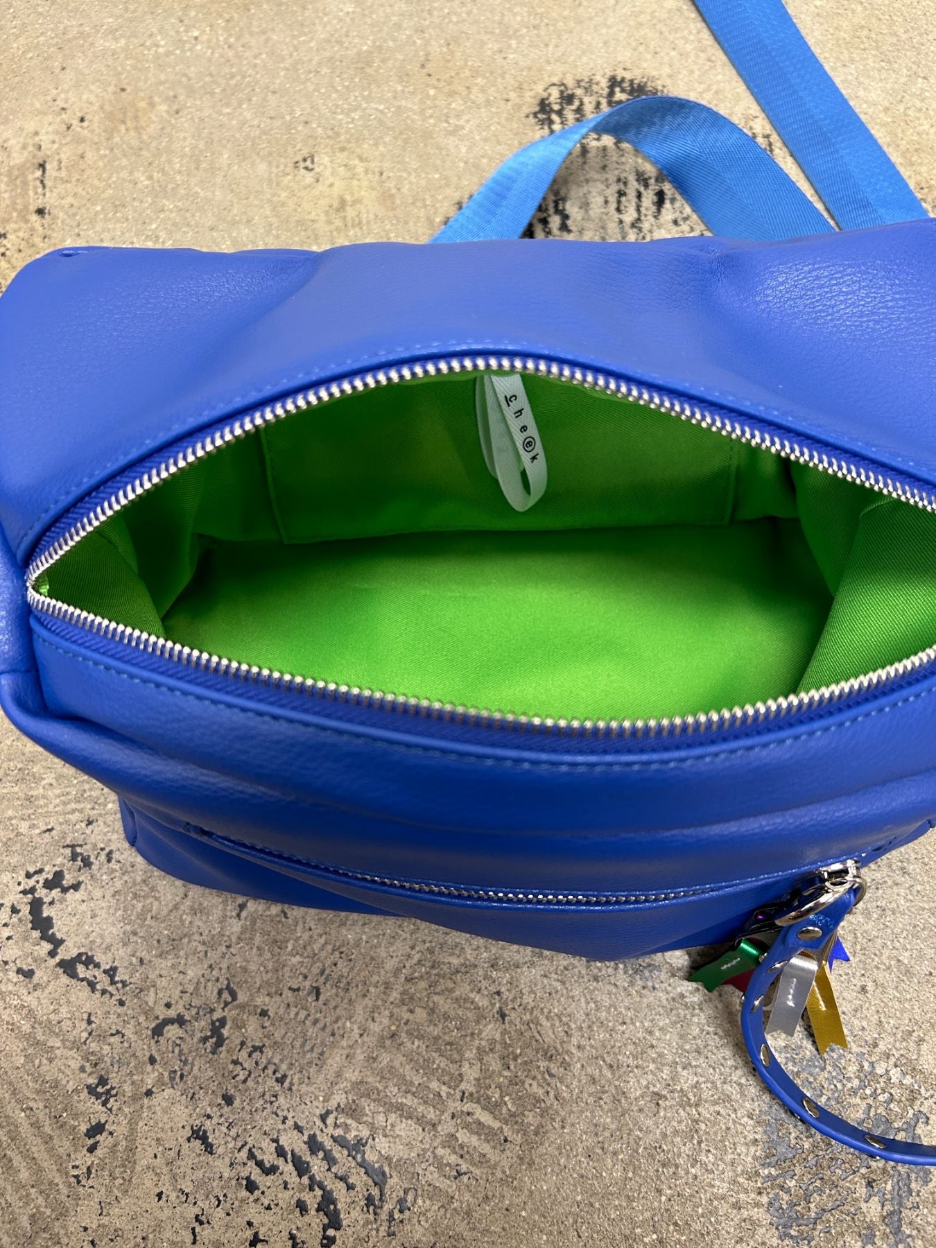 studs body bag（C24006）