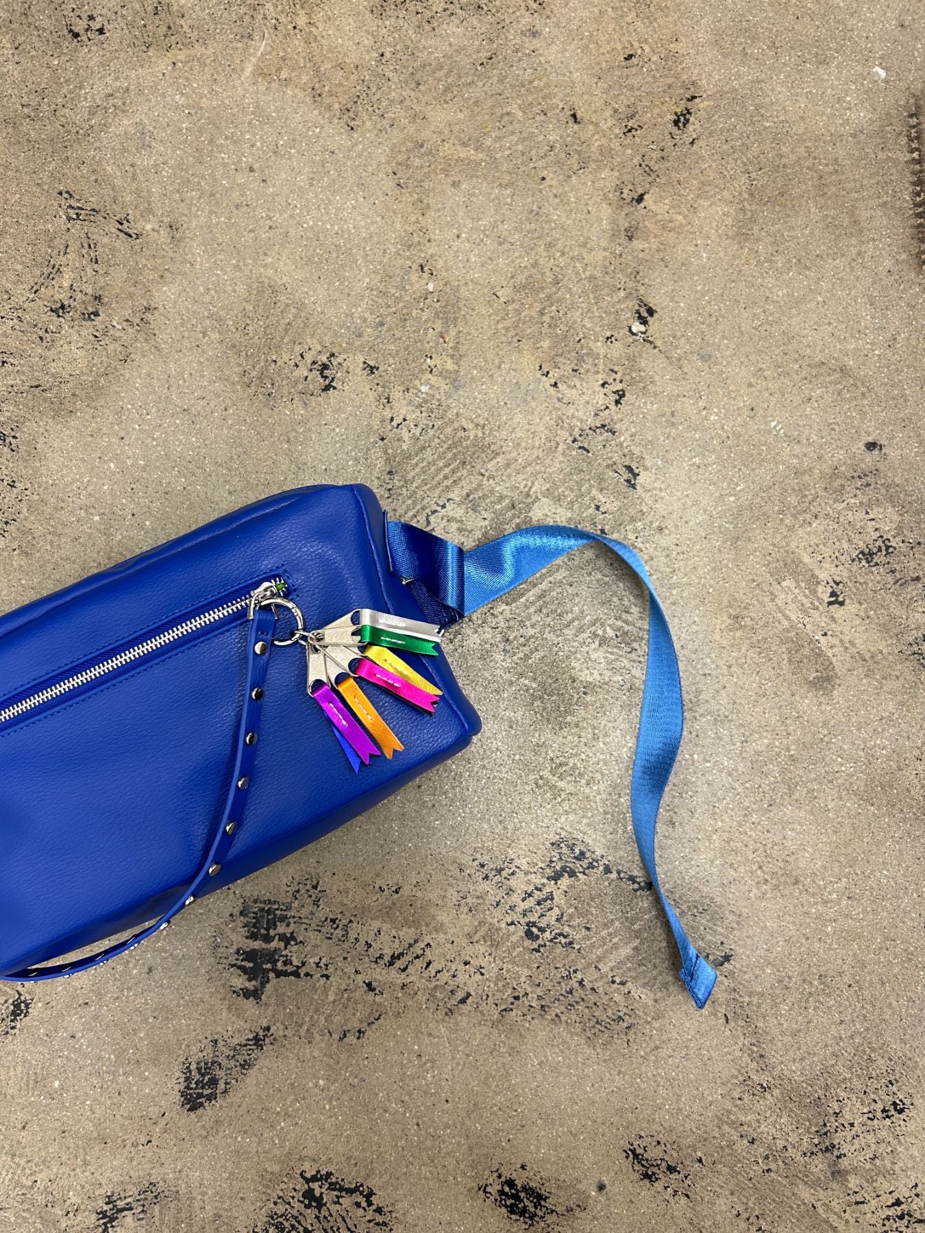 studs body bag（C24006）