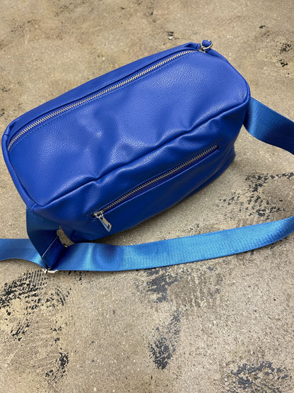 studs body bag（C24006）