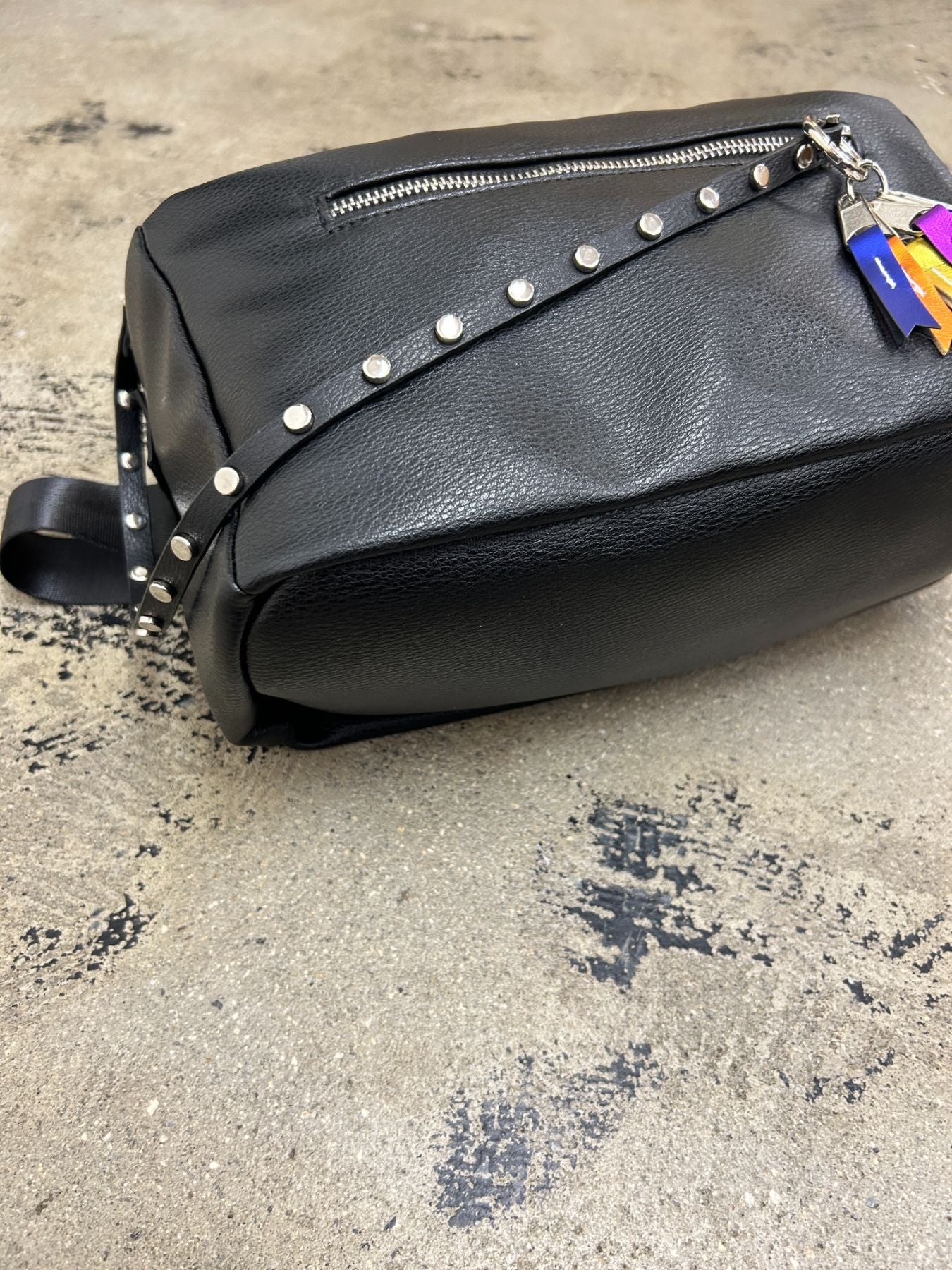 studs body bag（C24006）