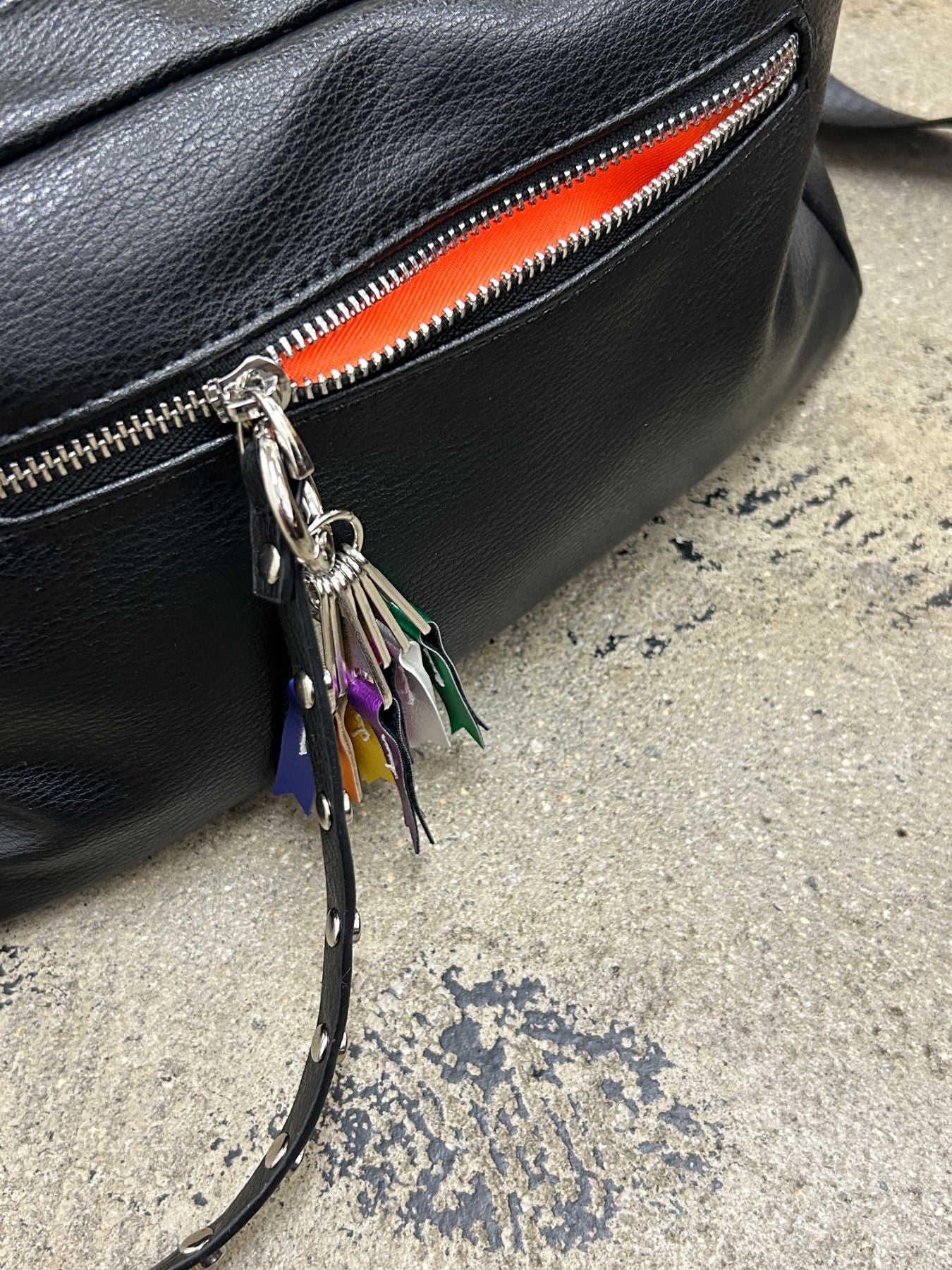 studs body bag（C24006）