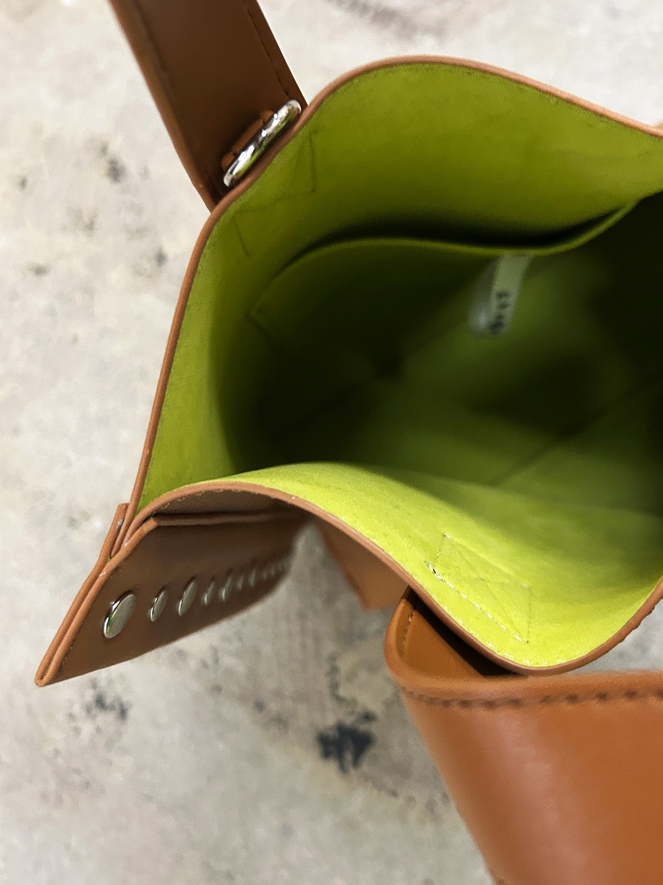 rivet 2way tote(C24004)