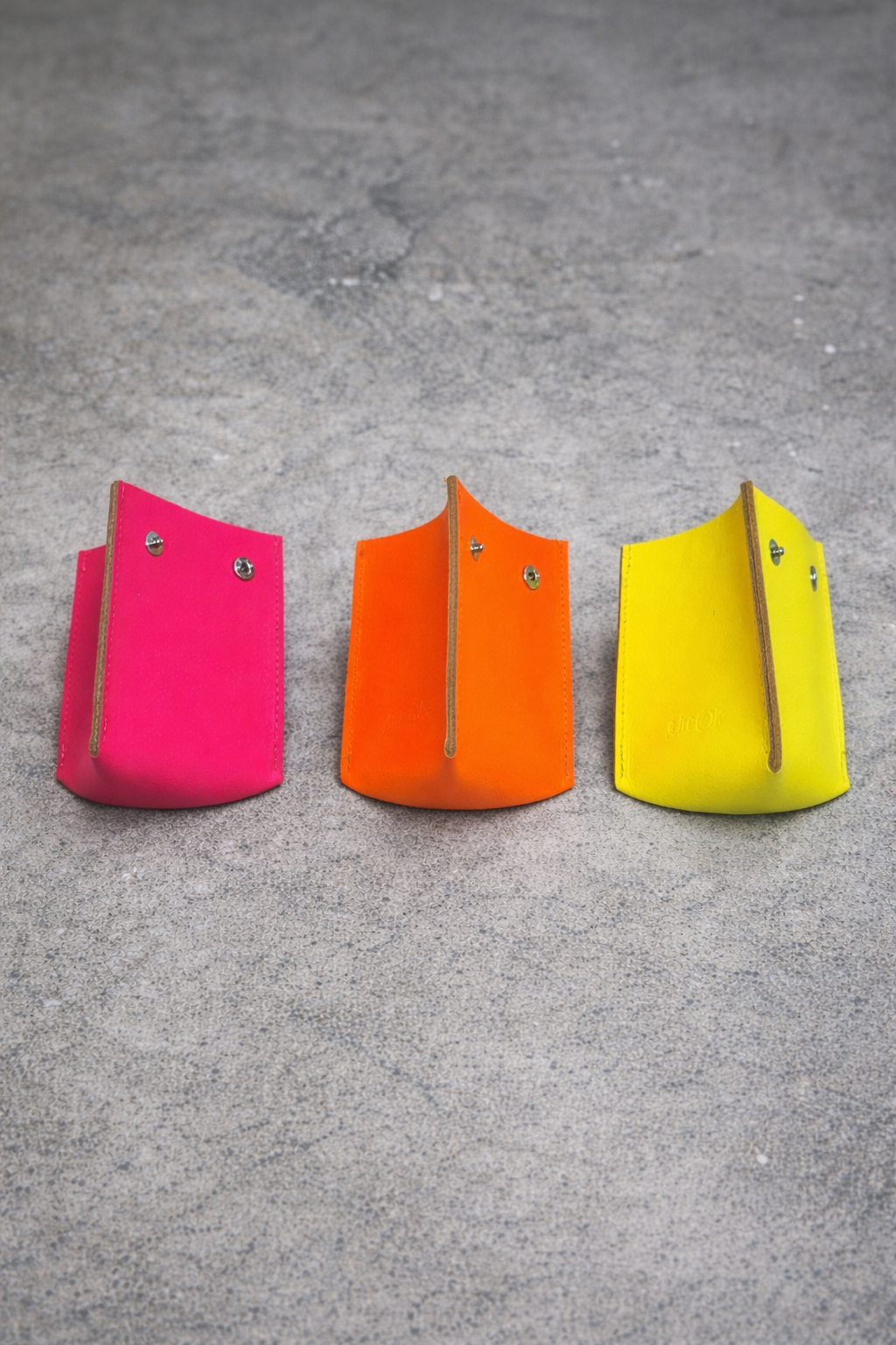 neon attach holder (CJ26005) "オフィシャル限定"